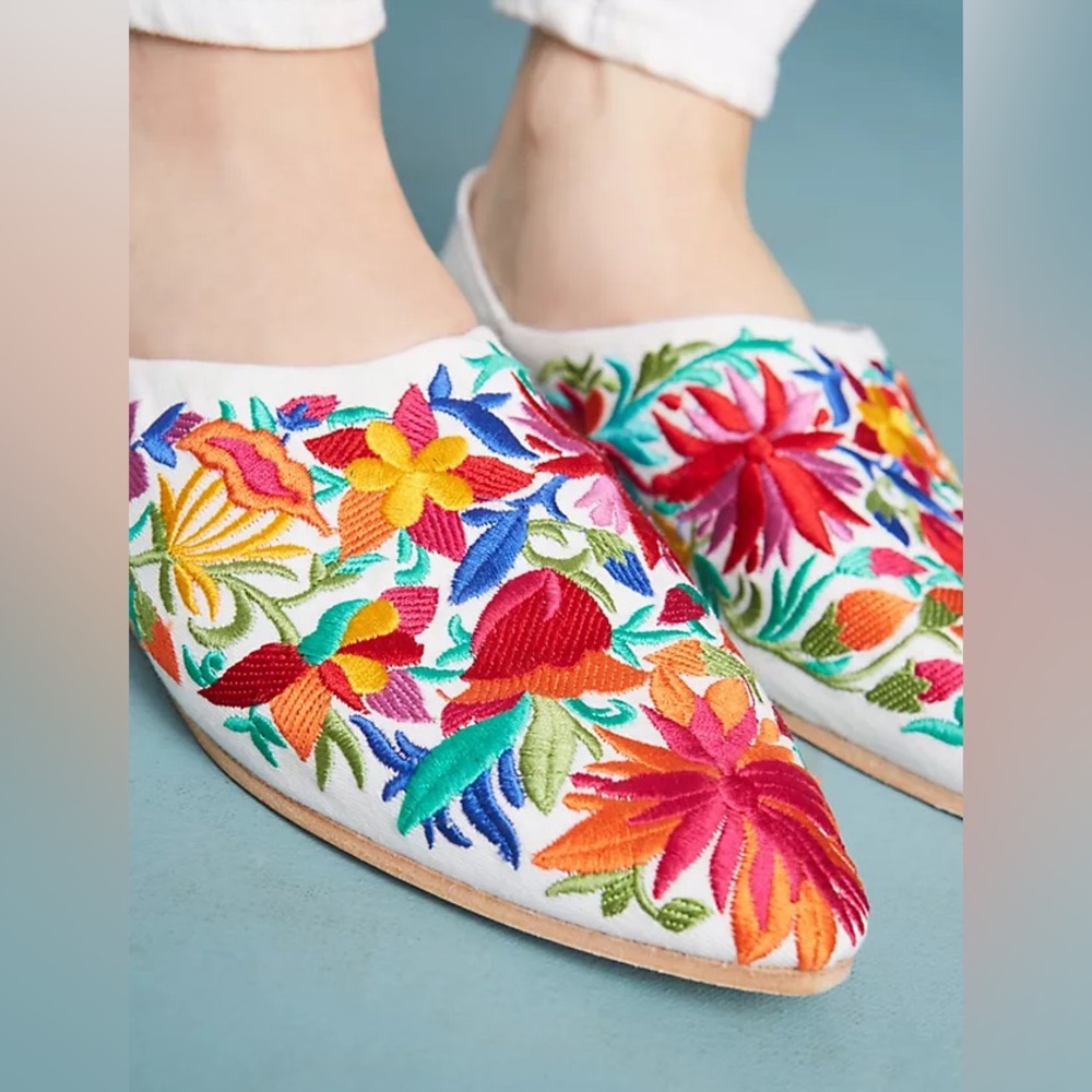 Jeffrey Campbell babouche embroidered slip on flats 8.5